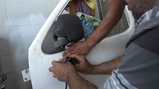 Demiri demire sürtüp elektrik elde ettiler, faturalarda yüzde 90'a kadar tasarruf sağladılar