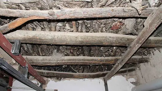 Deprem korkusu 110 yıllık harabe evi restore ettirdi