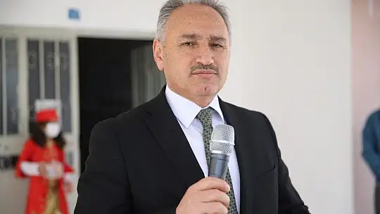 Deprem ve pandeminin etkilediği Elazığ'ın köy okullarında ilk ders heyecanı