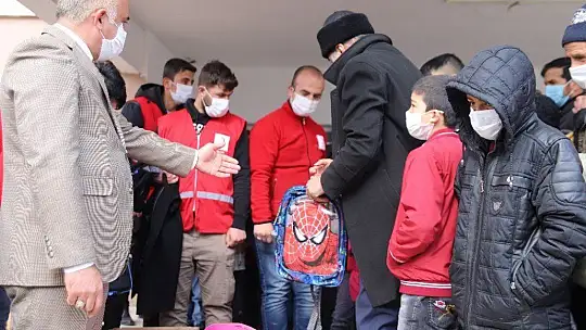 Deprem ve pandeminin etkilediği Elazığ'ın köy okullarında ilk ders heyecanı
