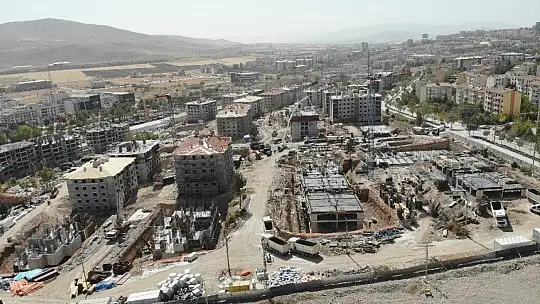 Depremde ağır hasar alan mahalle, 2 bin 251 konutla yenileniyor