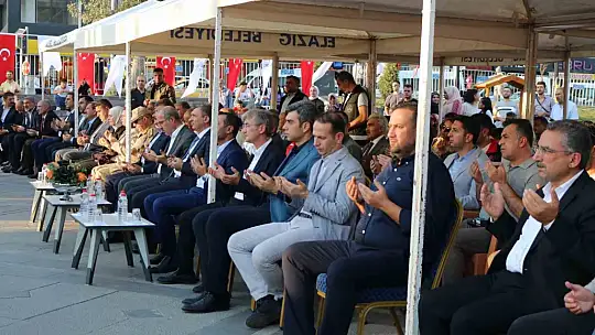 Depremi yaşayan Malatya'dan Elazığ'a vefa otobüsü
