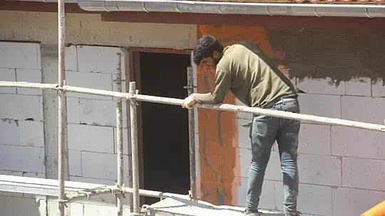 Depremin merkezi Sivrice'de dönüşüm sürüyor