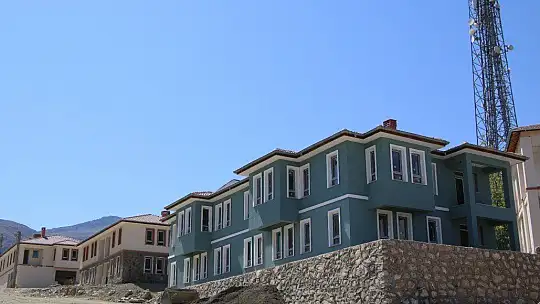 Depremin merkezi Sivrice'deki TOKİ konutlarında sona gelindi