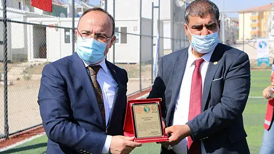Depremzede çocuklar geleneksel oyunlarla eğlendi