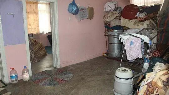 Devletin şefkatli eli depremzede aileye dokundu