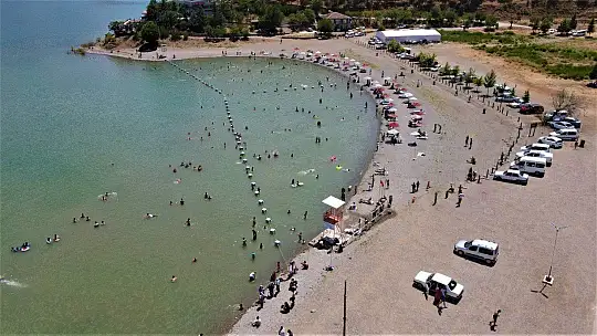 Doğu'nun gizli denizi Hazar Gölü'nde tatil telaşı