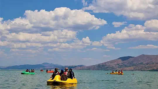 Doğu'nun gizli denizi Hazar Gölü'nde tatil telaşı