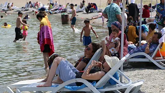 Doğu'nun gizli denizi Hazar Gölü'nde tatil telaşı