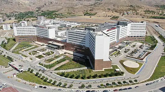 Doğu ve Güneydoğu Anadolu Bölgesi'nin tek şehir hastanesi, 9 ayda 1 milyondan fazla hastaya şifa dağıttı