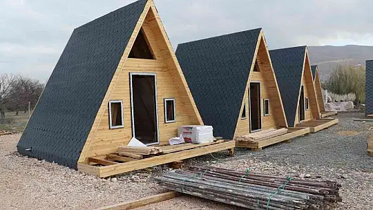 Doğu ve Güneydoğu Bölgesinin tek bungalov fabrikasını kurdu..