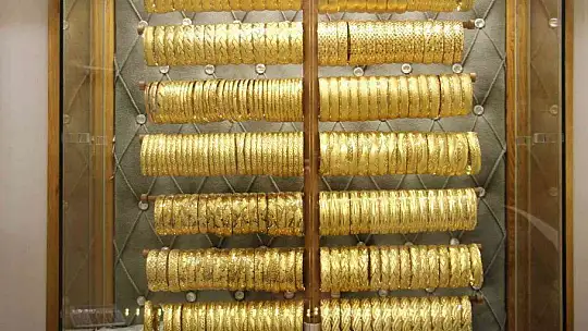 Düğün sezonu başladı, Elazığ'da kuyumcular vatandaşları sahte altına karşı uyardı
