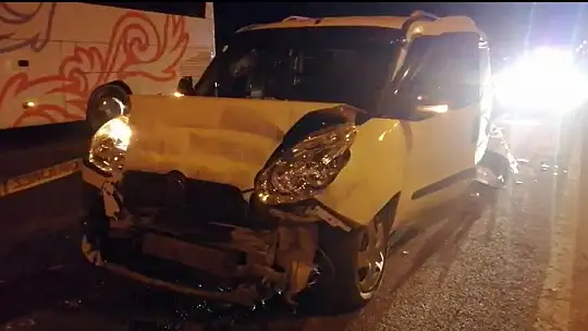 Elazığ' da zincirleme trafik kazası : 3 yaralı