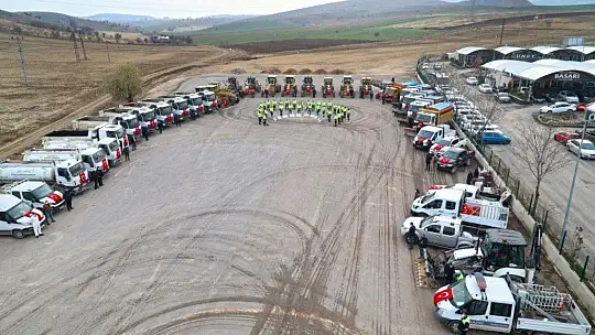 Elazığ Belediyesi 58 araç ve 275 personelle kış tedbirlerini aldı