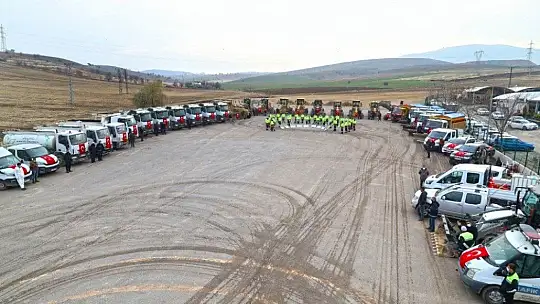 Elazığ Belediyesi 58 araç ve 275 personelle kış tedbirlerini aldı