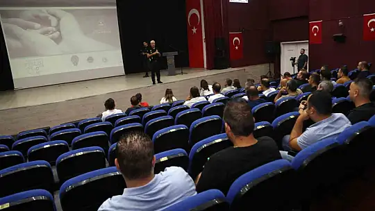 Elazığ Belediyesi çalışanlarına narko-rehber semineri verildi