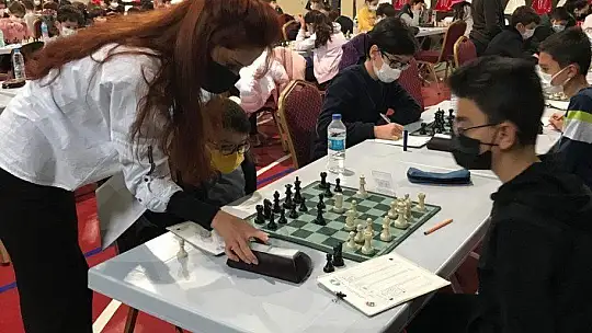 Elazığ'da '29 Ekim Cumhuriyet Bayramı Satranç Turnuvası' düzenlendi