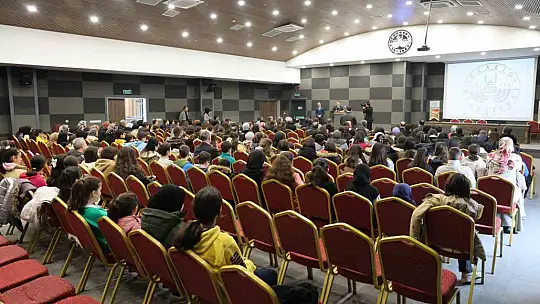 Elazığ'da 'Bizim Kütüphane Külliyat Okumaları' programı