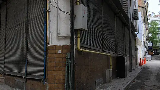 Elazığ'da cadde ve sokaklarda kısıtlama sessizliği