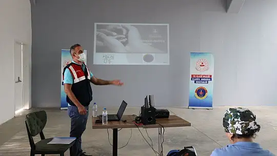 Elazığ'da 'En İyi Narkotik Polisi Anne Projesi'