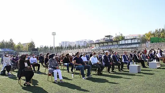 Elazığ'da 'Engelleri kaldırıyoruz' projesi ile 80 adet akülü araç verildi