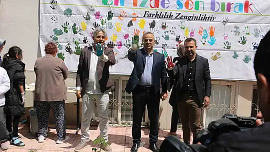Elazığ'da 'Engelsiz Uçurtma Şenliği' renkli görüntülere sahne oldu
