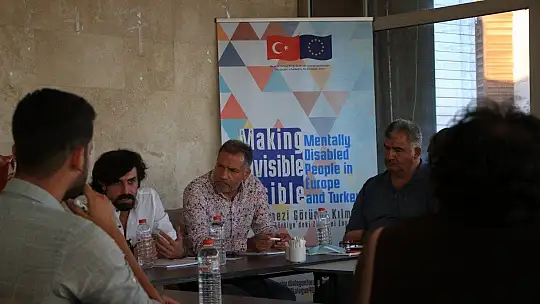 Elazığ'da 'Görünmezi Görünür Kıl' Projesi toplantısı