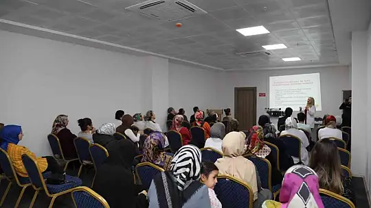 Elazığ'da 'İlk Yardım ve Temel Yaşam Desteği 'semineri verildi