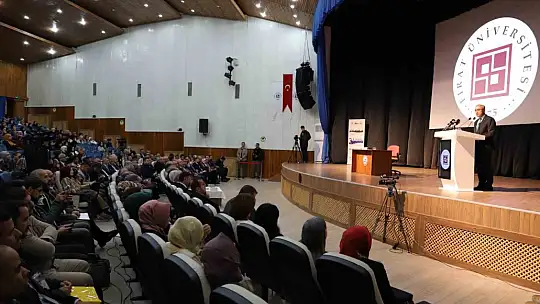 Elazığ'da 'İslam ve Medeniyet 3. Uluslararası Sempozyumu' düzenlendi