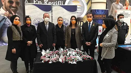 Elazığ'da 'Kadına Şiddete Hayır' stantları kuruldu