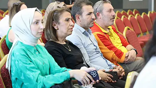 Elazığ'da 'kadına yönelik şiddetle mücadele' semineri verildi