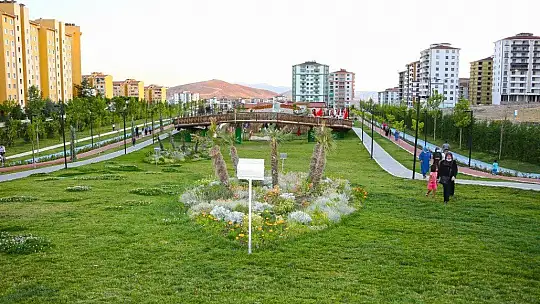 Elazığ'da Kent-Köy'e vatandaşlardan yoğun ilgi