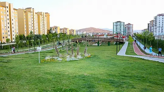Elazığ'da Kent-Köy'e vatandaşlardan yoğun ilgi