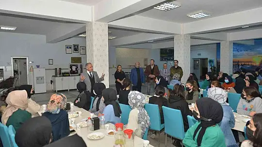 Elazığ'da 'Muhabbetimiz Bol Olsun' projesi sürüyor