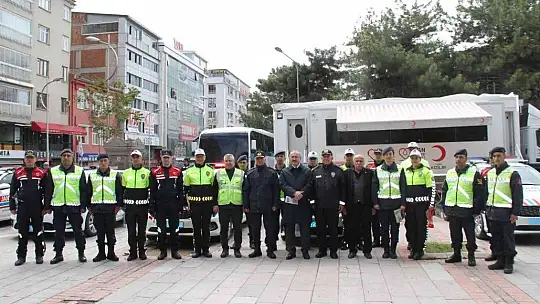 Elazığ'da 'Yayalar için 5 adımda güvenli trafik uygulaması' gerçekleştirildi