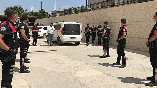 Elazığ'da 1 kişiyi öldürüp 6 kişiyi yaralayan şüpheli yakalandı