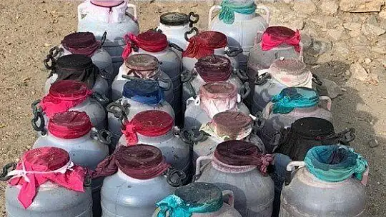 Elazığ'da 1 tondan fazla kaçak içki ele geçirildi