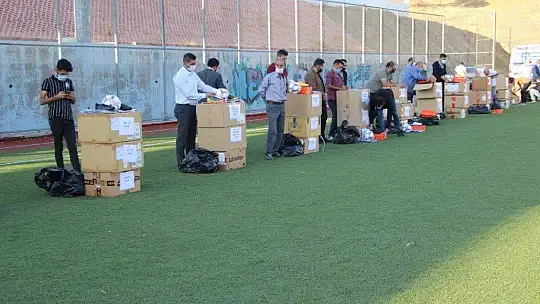 Elazığ'da 104 spor kulübüne malzeme yardımı yapıldı