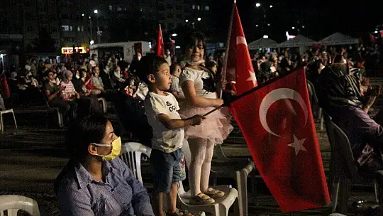 Elazığ'da 15 Temmuz Demokrasi ve Milli Birlik Günü törenle kutlandı