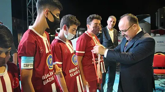 Elazığ'da 15 Temmuz Demokrasi ve Milli Birlik Günü törenle kutlandı