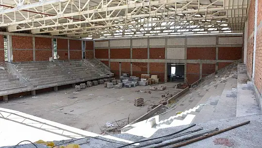 Elazığ'da 2 bin 600 kişilik spor salonu yükseliyor