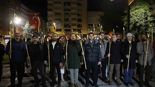 Elazığ'da 24 Ocak depreminde hayatını kaybedenler anıldı