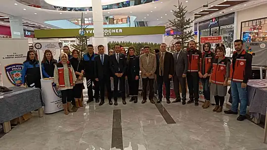Elazığ'da 25 Kasım Kadına Yönelik Şiddetle Mücadele Günü etkinliği