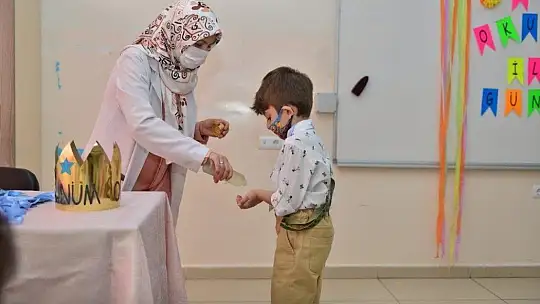 Elazığ'da 272 okulda 13 bin 765 öğrenci yüz yüze eğitime başladı