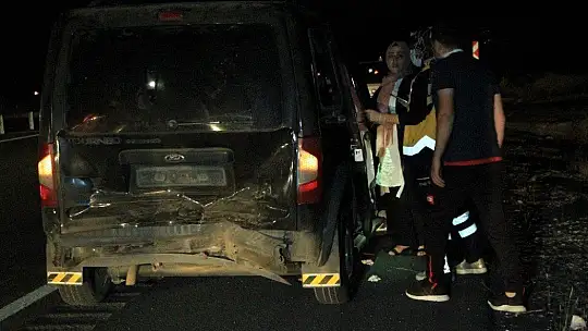 Elazığ'da 3 araç birbirine girdi: 10 yaralı