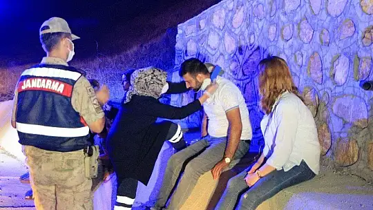 Elazığ'da 3 araç birbirine girdi: 10 yaralı