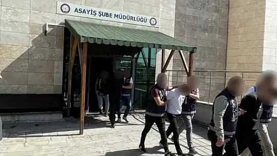 Elazığ'da 3 kişinin yaralandığı silahlı kavgayla ilgili bir şüpheli tutuklandı