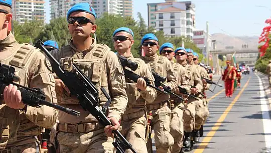 Elazığ'da 30 Ağustos Zafer Bayramı coşkuyla kutlandı