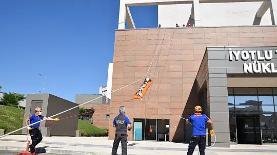 Elazığ'da 6.8'lik deprem tatbikatı gerçeğini aratmadı