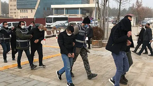 Elazığ'da 69 Suç Kaydı Olan 4 Kişi Yakalandı